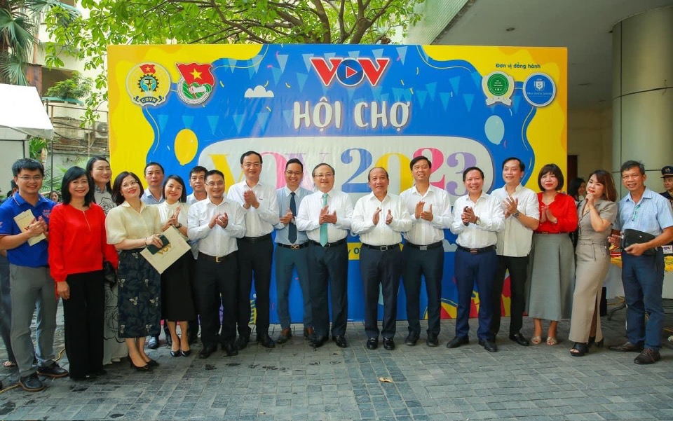 Tưng bừng Hội chợ kỷ niệm 78 năm thành lập Đài Tiếng nói Việt Nam
