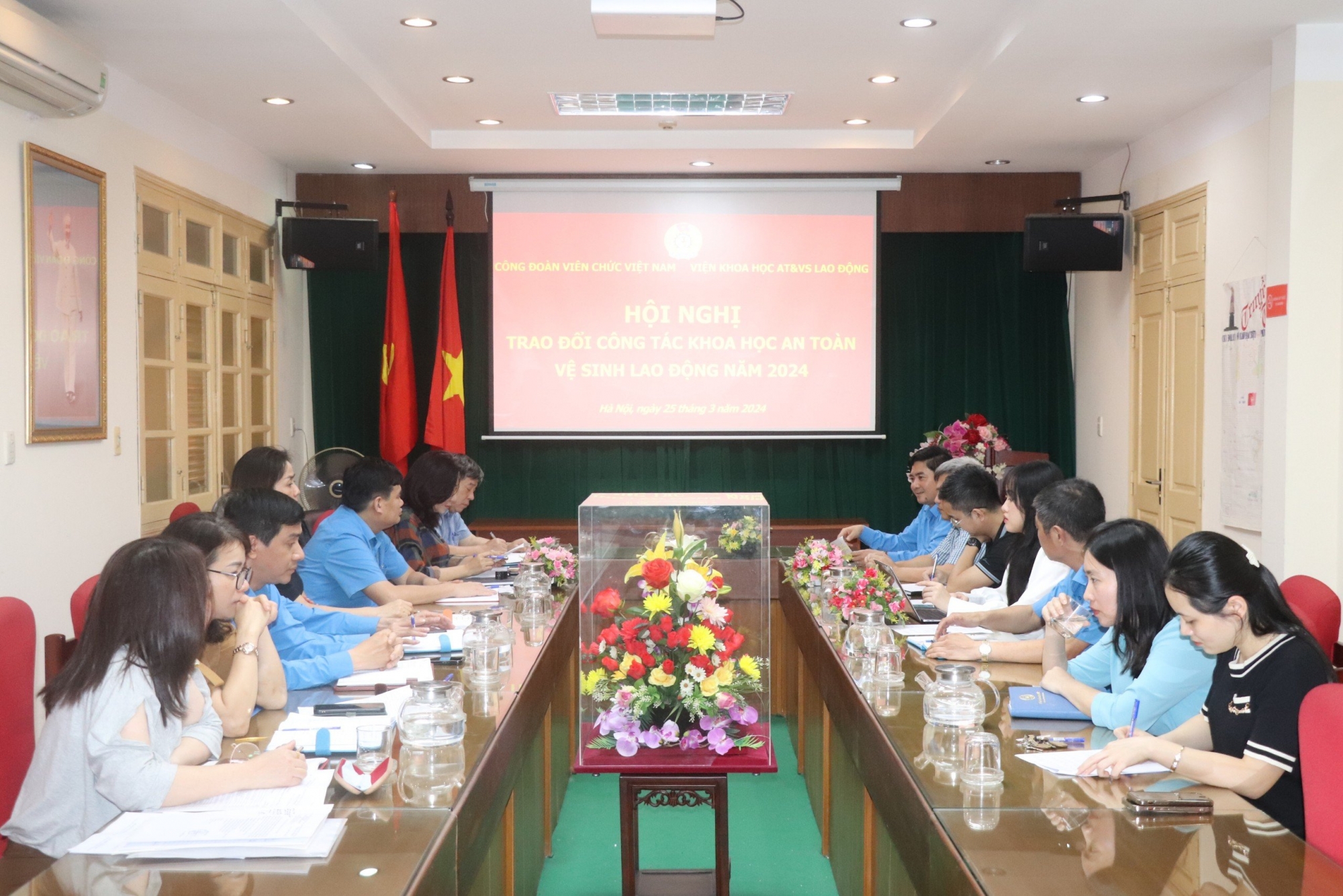 Công đoàn Viên chức Việt Nam tổ chức Hội nghị trao đổi, đề xuất các hoạt động khoa học công nghệ và tập huấn về công tác an toàn vệ sinh lao động