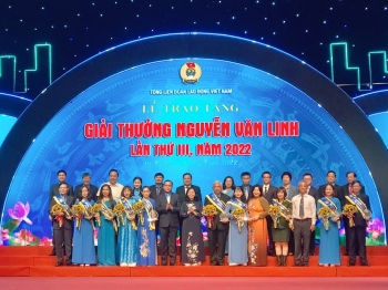 Tôn vinh 10 cá nhân tiêu biểu nhận Giải thưởng Nguyễn Văn Linh lần thứ III năm 2022
