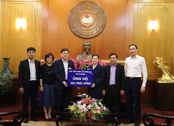 Cán bộ, công chức, viên chức, lao động các cấp Công đoàn Viên chức Việt Nam tích cực ủng hộ, chung tay phòng, chống dịch Covid-19