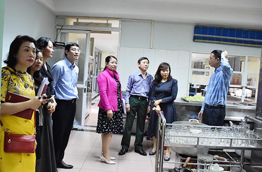 Ban Thanh tra nhân dân Bộ Tư pháp giám sát công tác vệ sinh an toàn thực phẩm và công tác y tế của Bộ