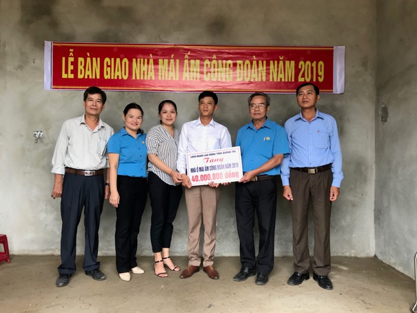 CĐVC tỉnh Quảng Trị: Bàn giao nhà ở “Mái ấm công đoàn”