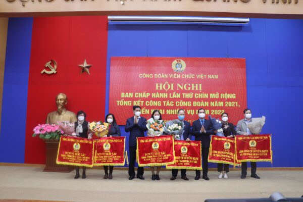 Công đoàn Viên chức Việt Nam tổng kết công tác năm 2021 và tổ...