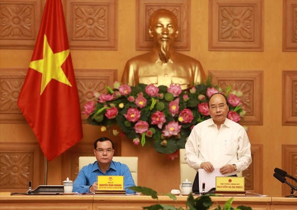 Thủ tướng Chính phủ làm việc với Tổng Liên đoàn Lao động Việt Nam